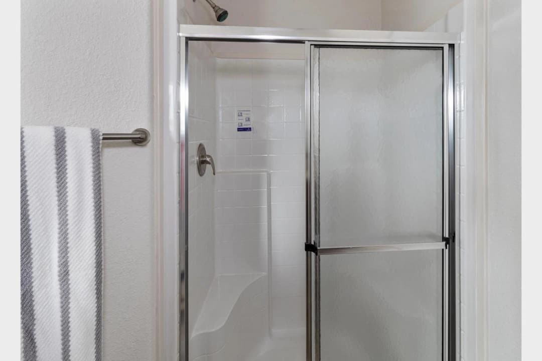 Dreamworks / dw-4603f bathroom home features