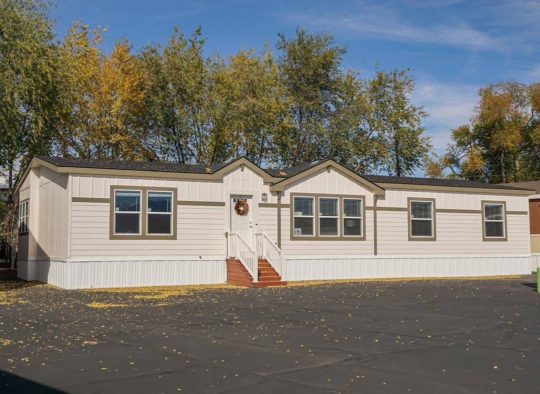 Hidden valley estates / hv6663m exterior home features