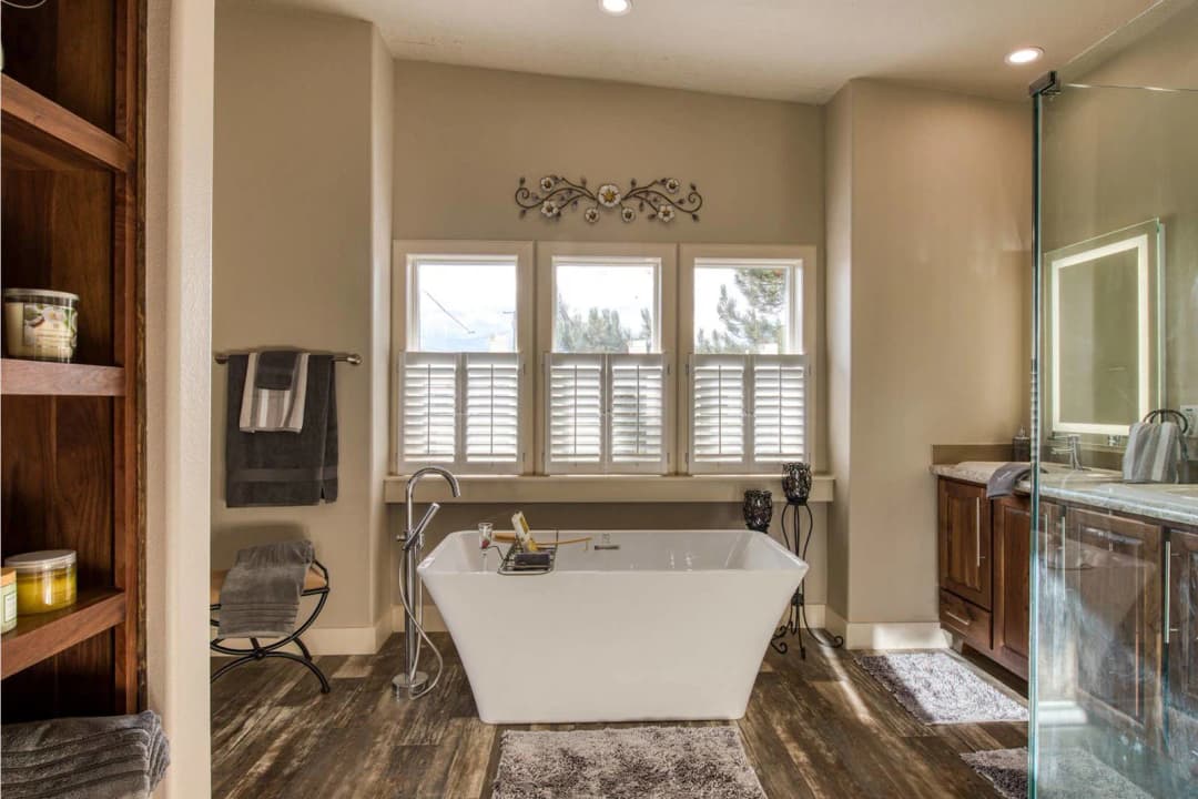 On sale now up to $10,000 off / hidden valley hv6623m bathroom home features