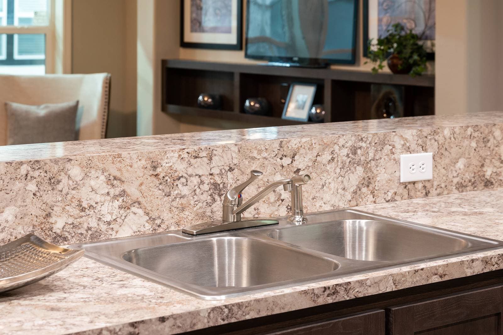 On sale now up to $10,000 off / dreamworks dw-4483b kitchen home features