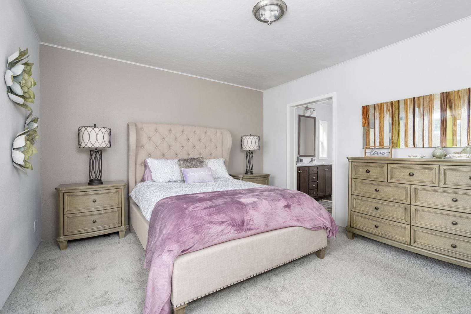 Dreamworks / dw-4603f bedroom home features