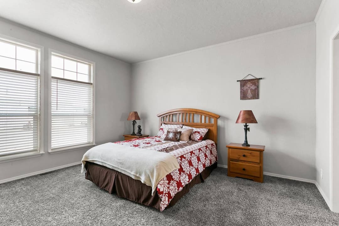 Hidden valley estates / hv6663m bedroom home features