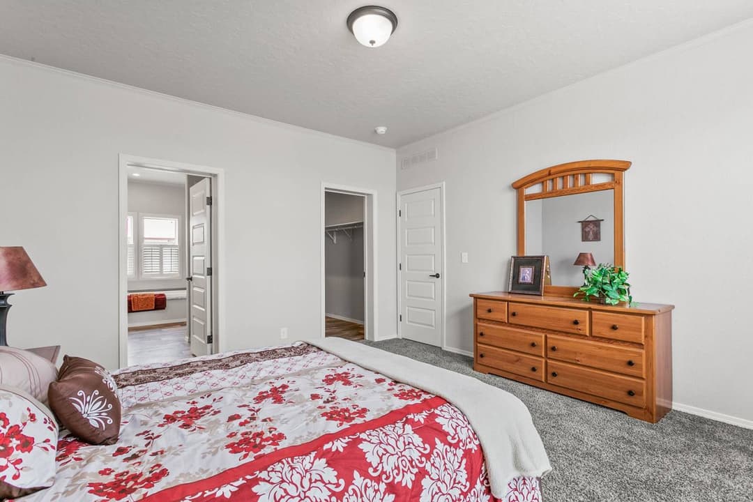 Hidden valley estates / hv6663m bedroom home features