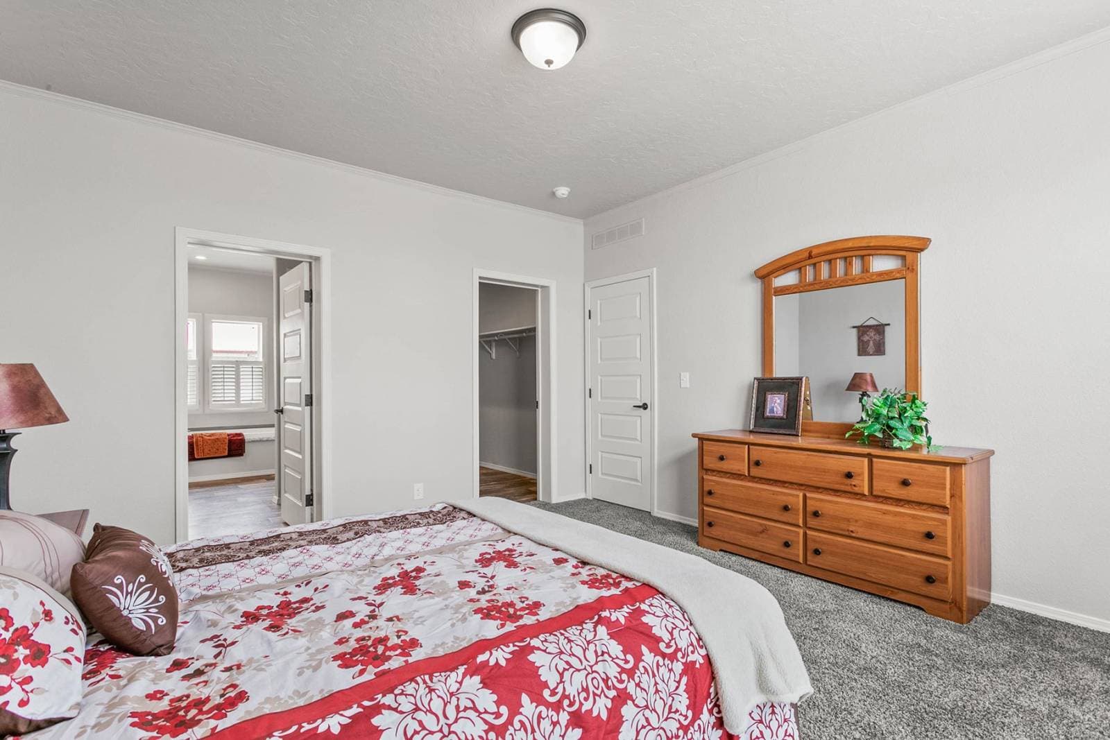Hidden valley estates / hv6663m bedroom home features