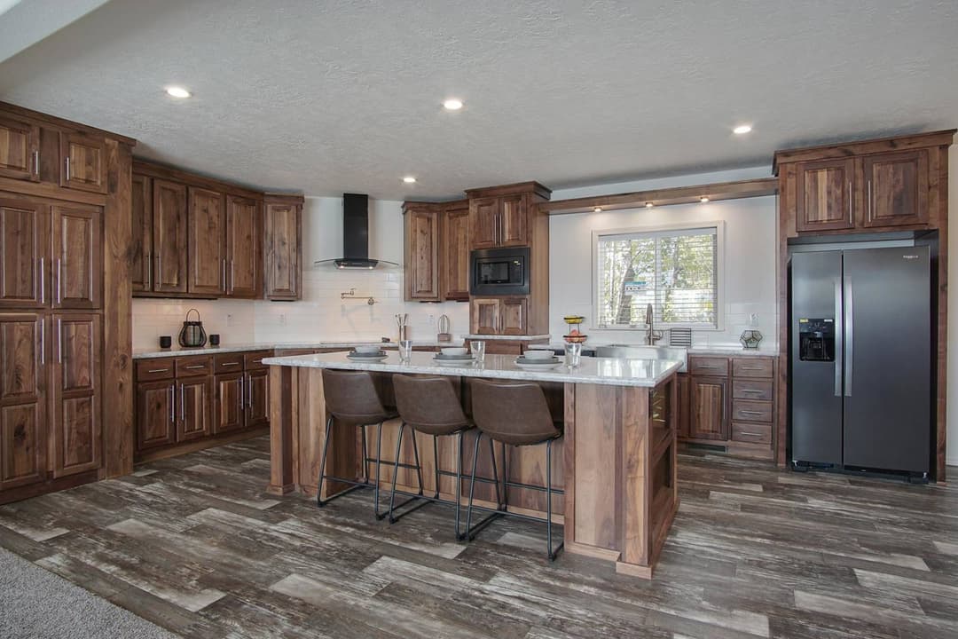 Hidden valley estates / hv6663m kitchen home features