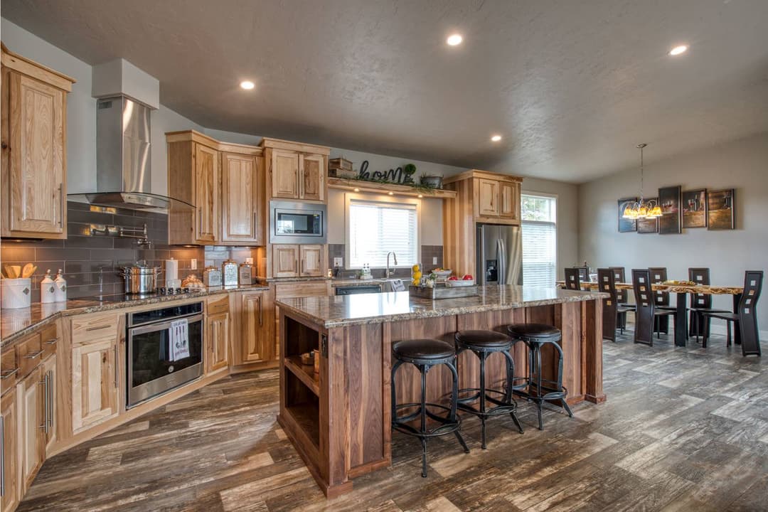 On sale now up to $10,000 off / hidden valley hv6623m kitchen home features