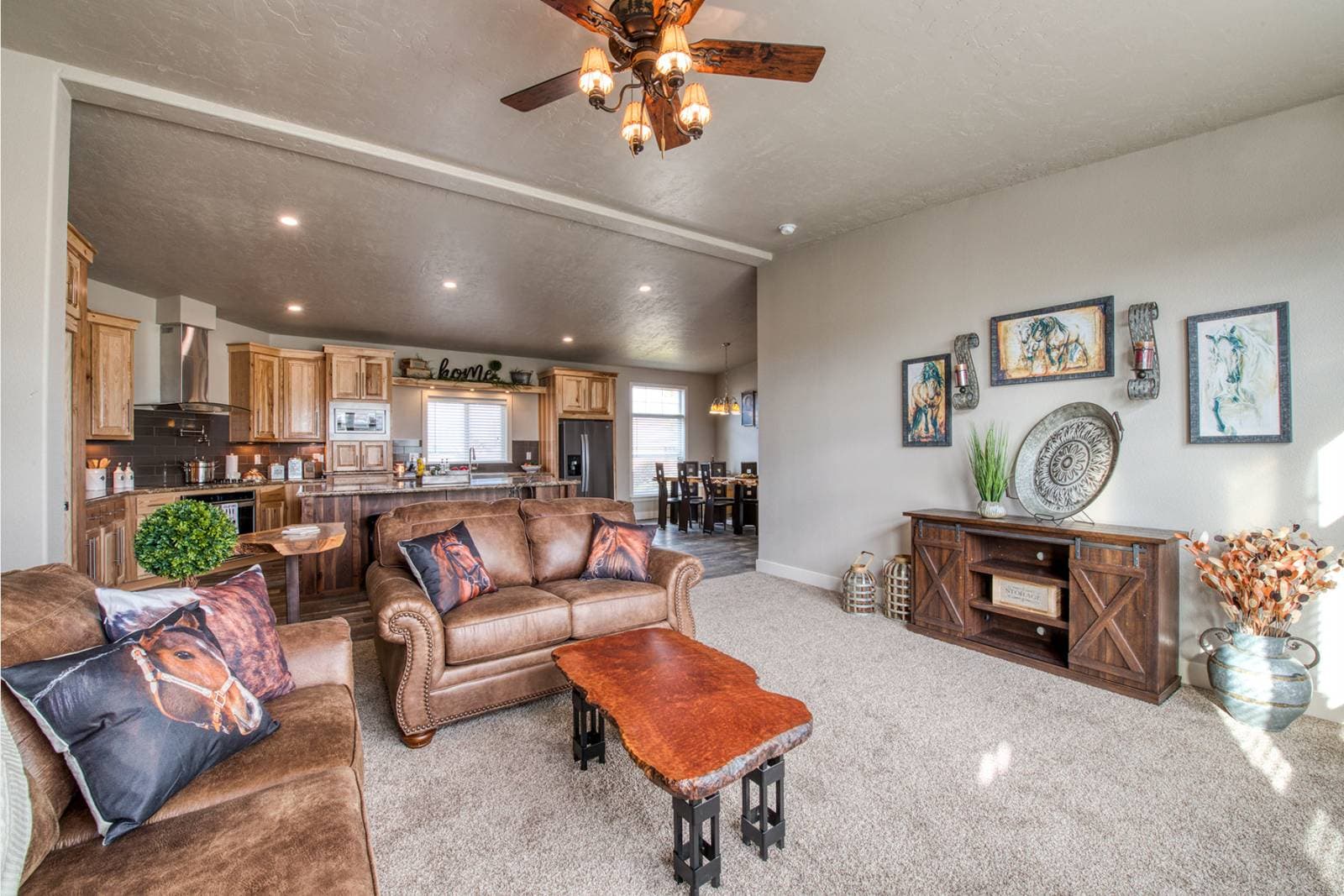 On sale now up to $10,000 off / hidden valley hv6623m interior home features